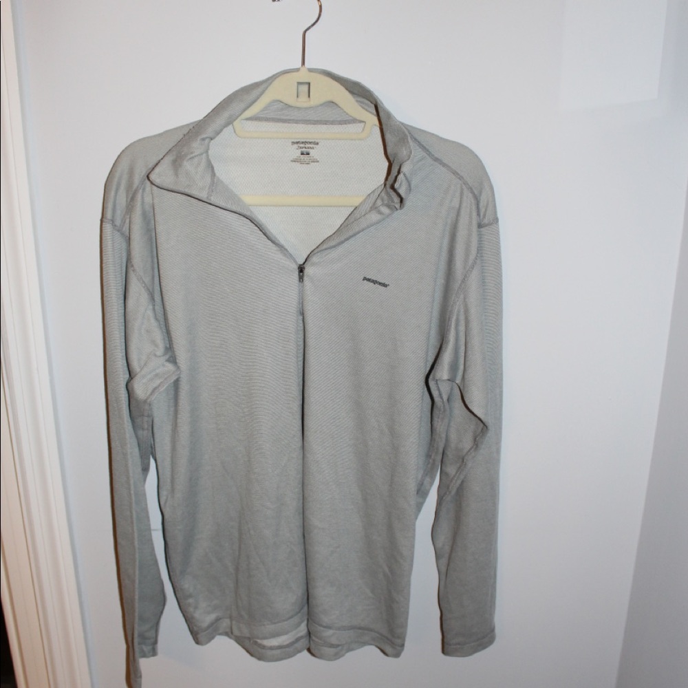 Patagonia Men’s Grey Capilene Quarter Zip Top Size Large